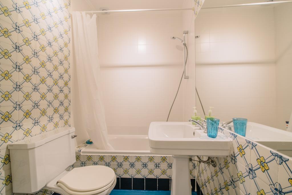 Camoes Deluxe Bairro Alto Apartman Lisboa Kültér fotó